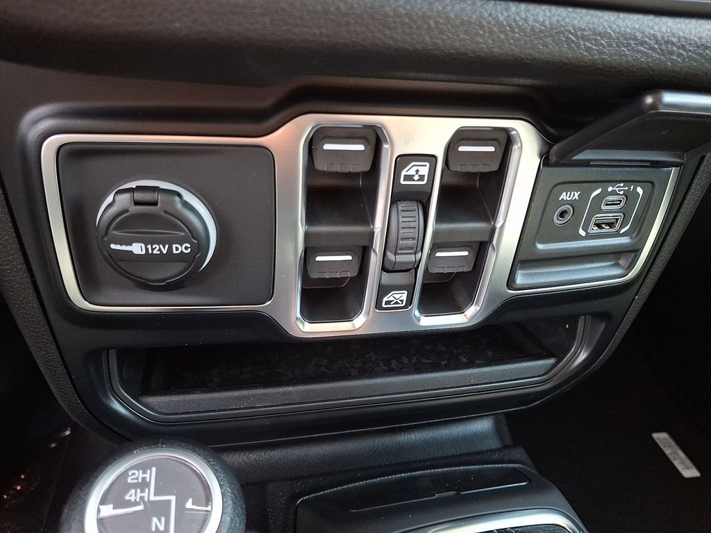 New 2026 Jeep Wrangler SUV