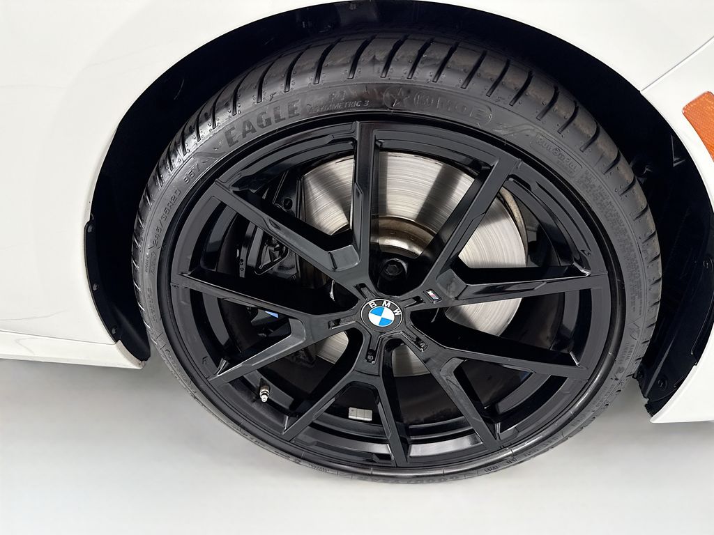 Thumbnail: 2023 BMW 8 Series - 31