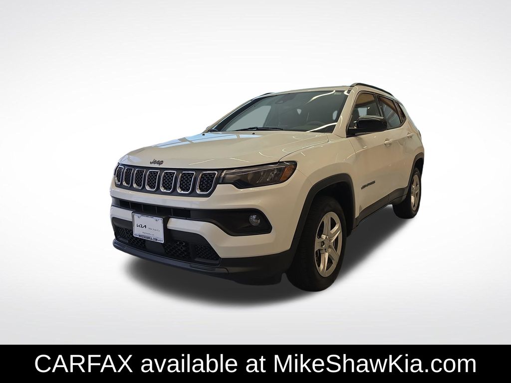 Bright White Clearcoat 2024 Jeep Compass Latitude 4WD SUV / Crossover Four-Wheel Drive 8-Speed Automatic