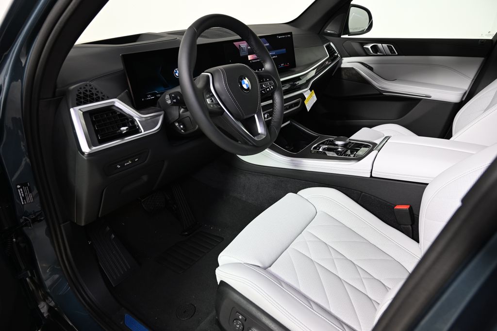 2025 BMW X5 xDrive40i 15