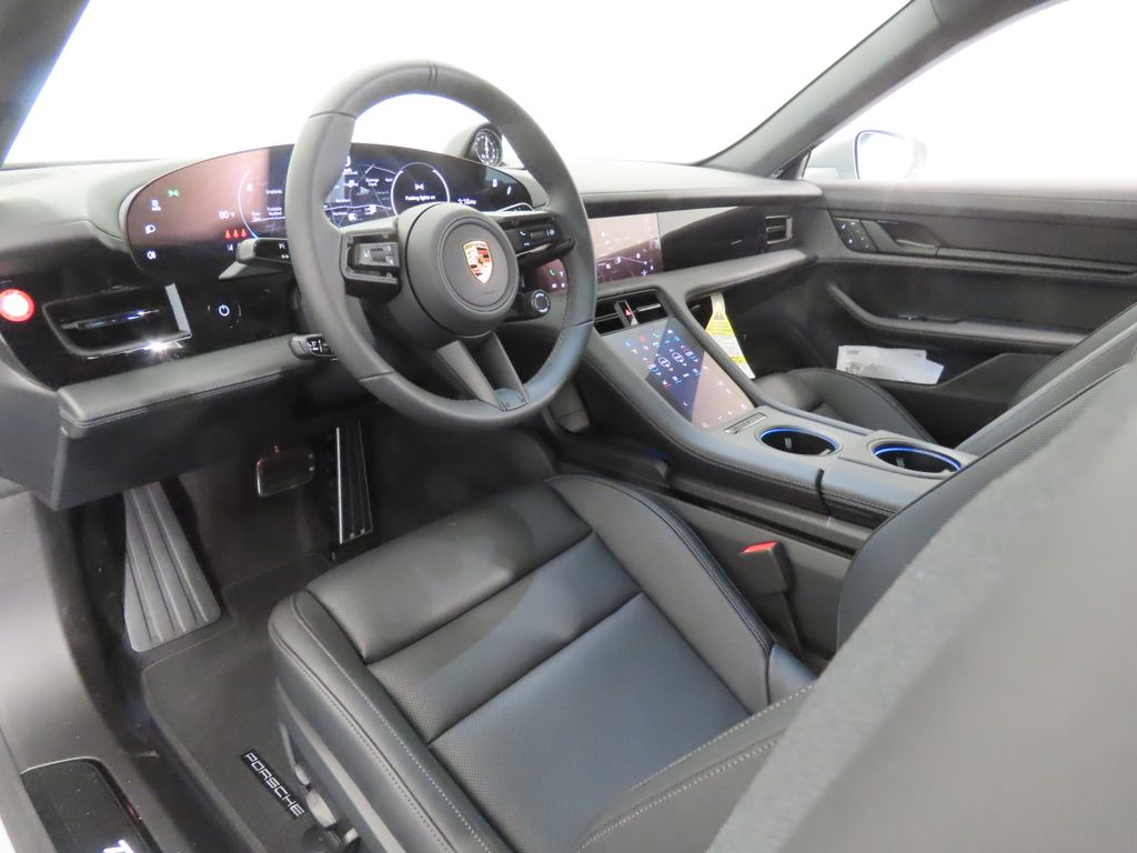 Thumbnail: 2026 Porsche Taycan - 4