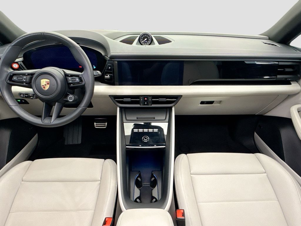 Thumbnail: 2024 Porsche Macan - 15