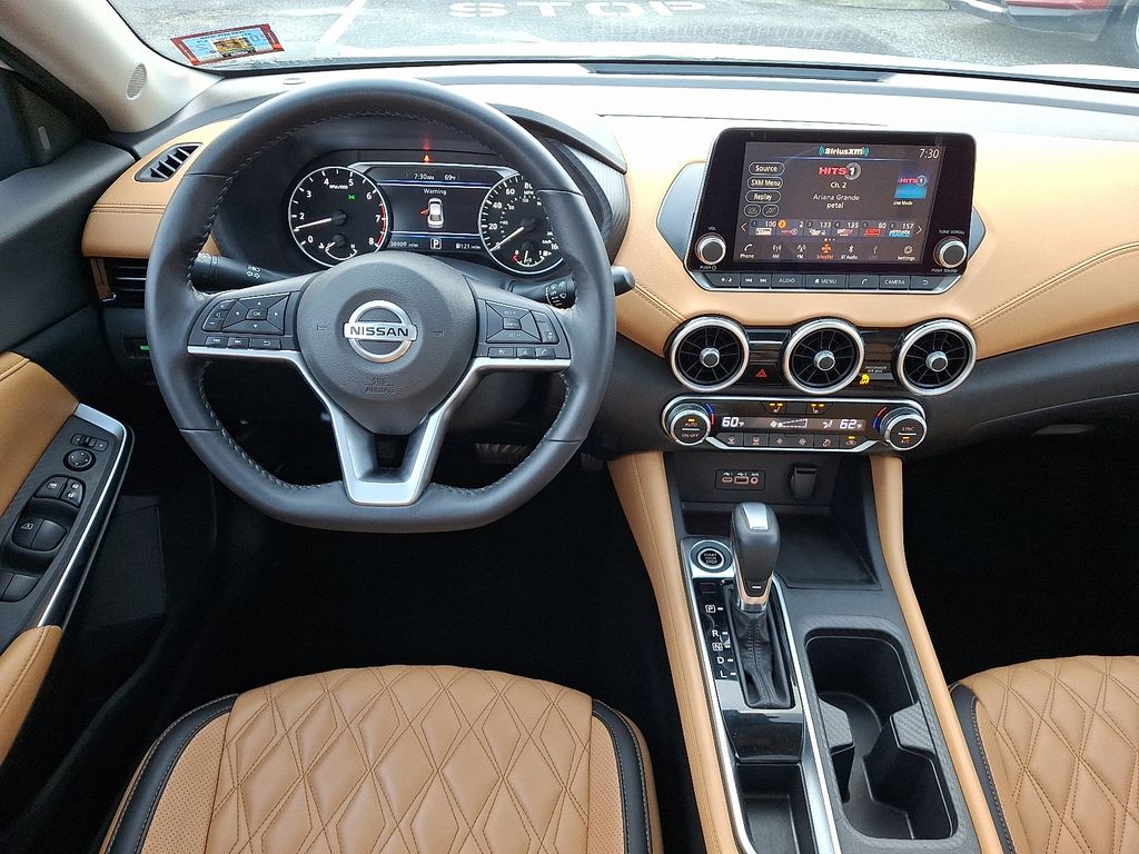Thumbnail: 2020 Nissan Sentra - 12