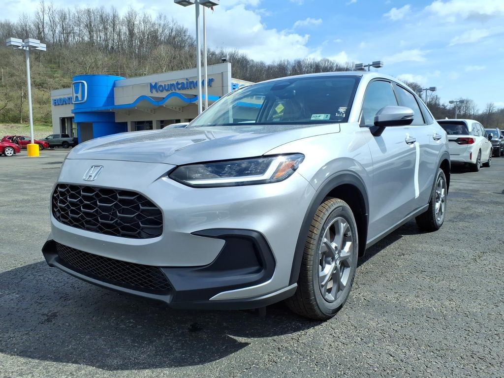 View vehicle photo 2