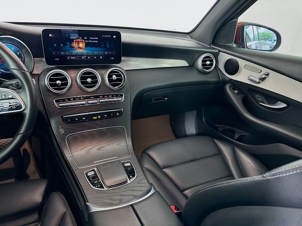 Thumbnail: 2020 Mercedes-Benz GLC - 22