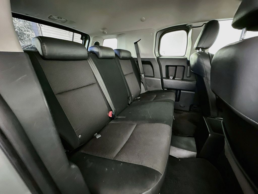 Thumbnail: 2010 Toyota FJ Cruiser - 24