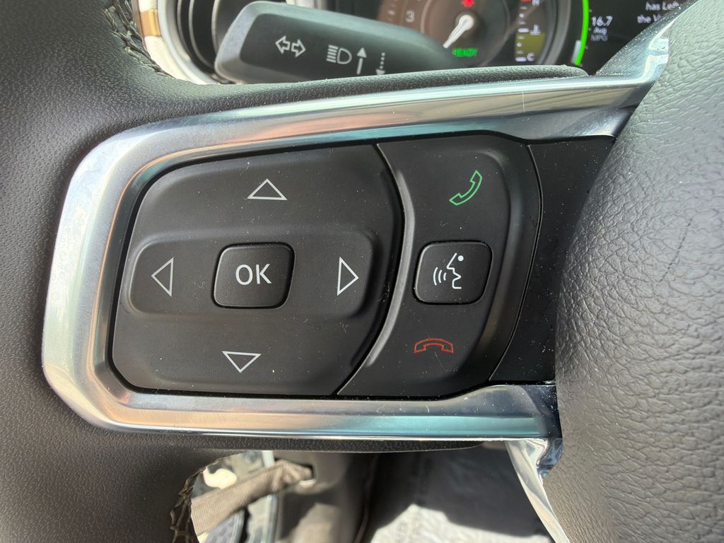 Used 2025 Gray Jeep Sahara 4xe image 25