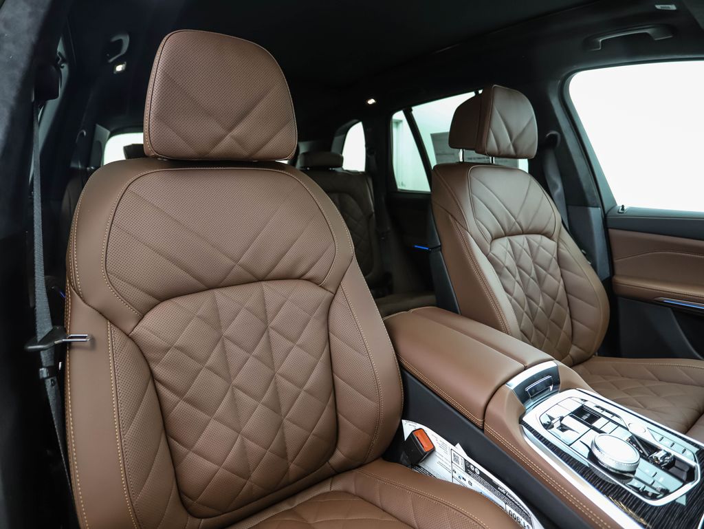 Thumbnail: 2026 BMW X5 - 32