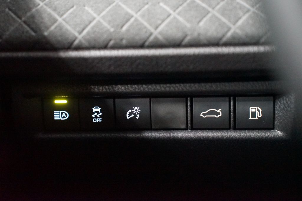 Thumbnail: 2026 Toyota Camry - 24