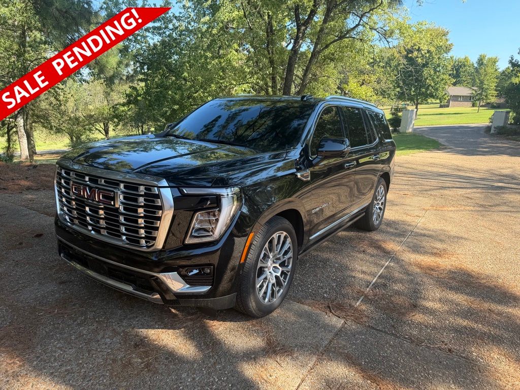 Onyx Black 2025 GMC Yukon SUV / Crossover Four-Wheel Drive 