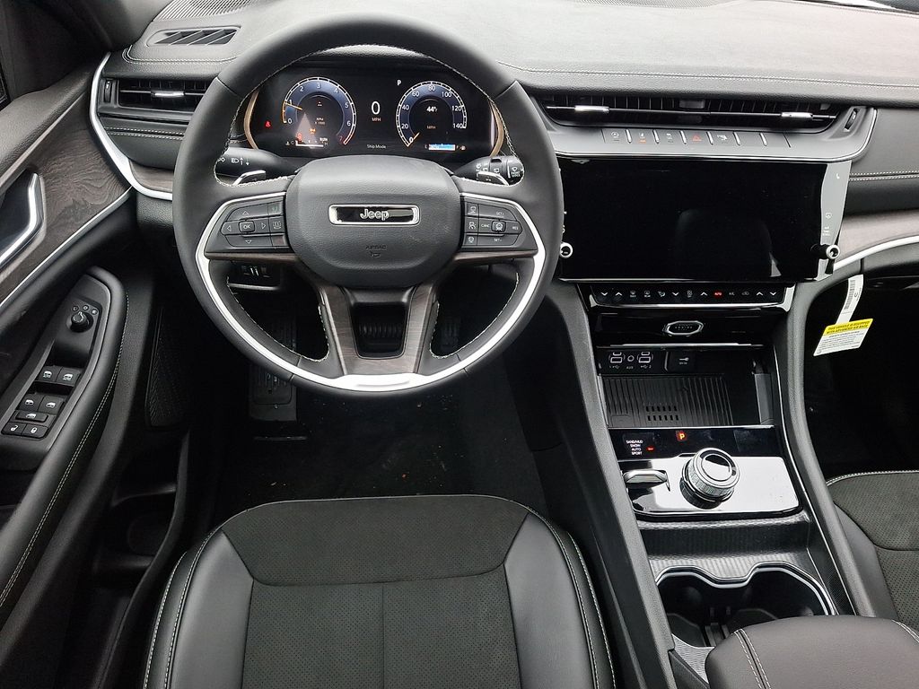 New 2026 Jeep Grand Cherokee SUV