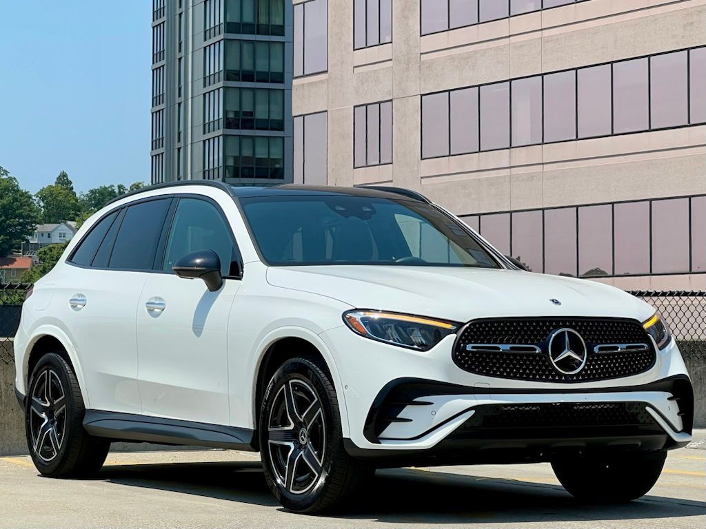 Polar White 2024 Mercedes-Benz GLC SUV / Crossover All-Wheel Drive 9-Speed Automatic