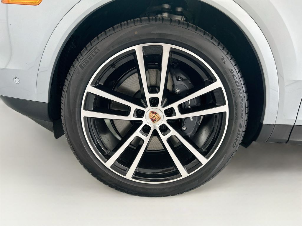 New 2026 Silver Porsche  image 30