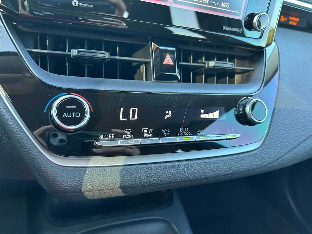 Thumbnail: 2021 Toyota Corolla - 25