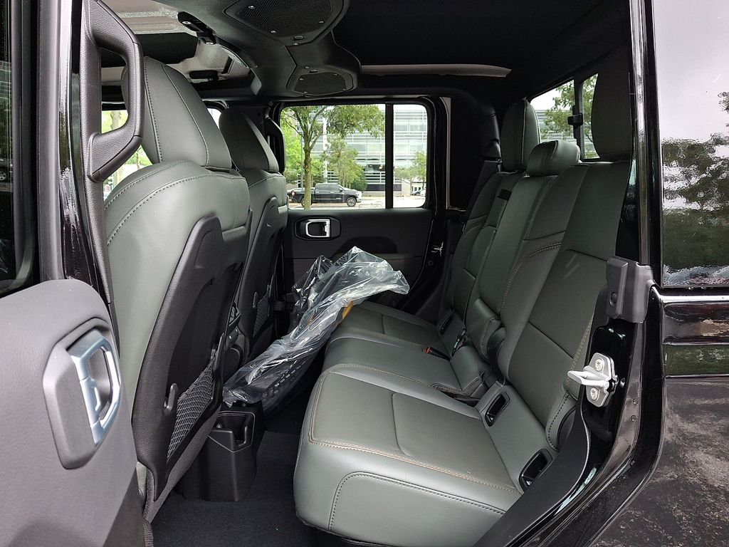 New 2026 Jeep Gladiator Truck