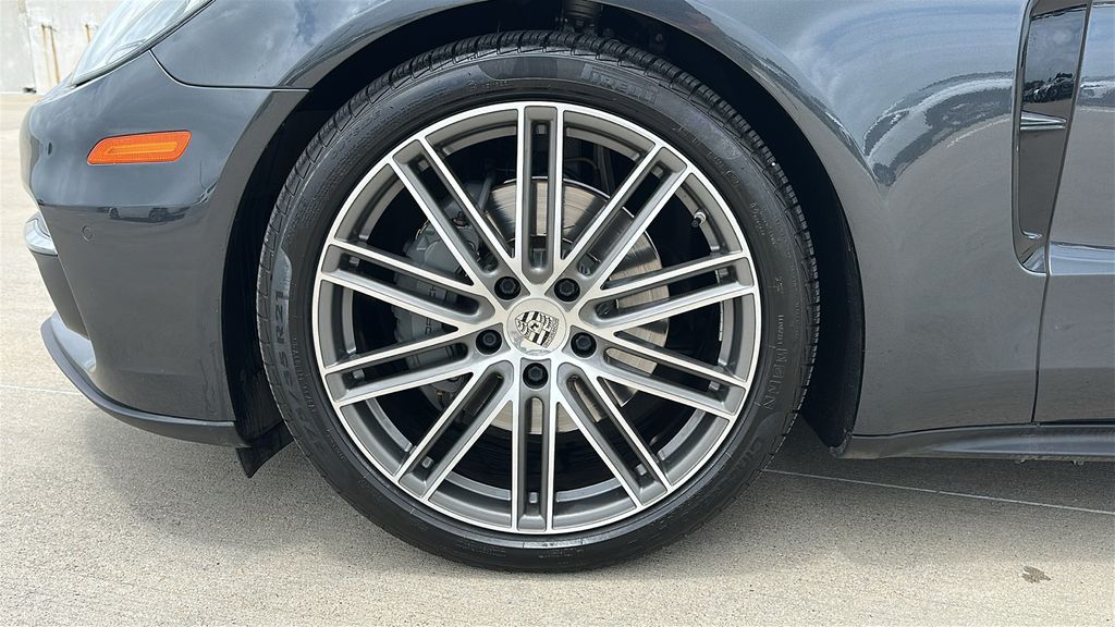 2018 Porsche Panamera 4S Grey at Ultimate Motorsports