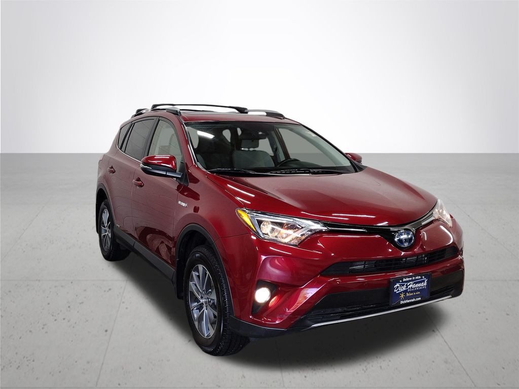 2018 Toyota RAV4 Hybrid XLE