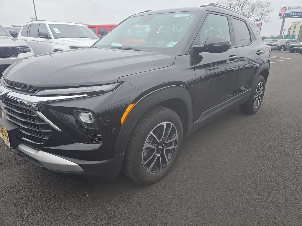 Black 2025 Chevrolet Trailblazer LT AWD SUV / Crossover Four-Wheel Drive 9-Speed Automatic