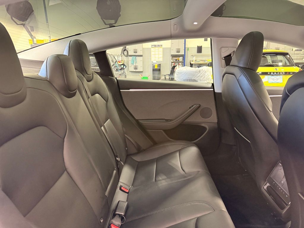 Thumbnail: 2025 Tesla Model 3 - 24