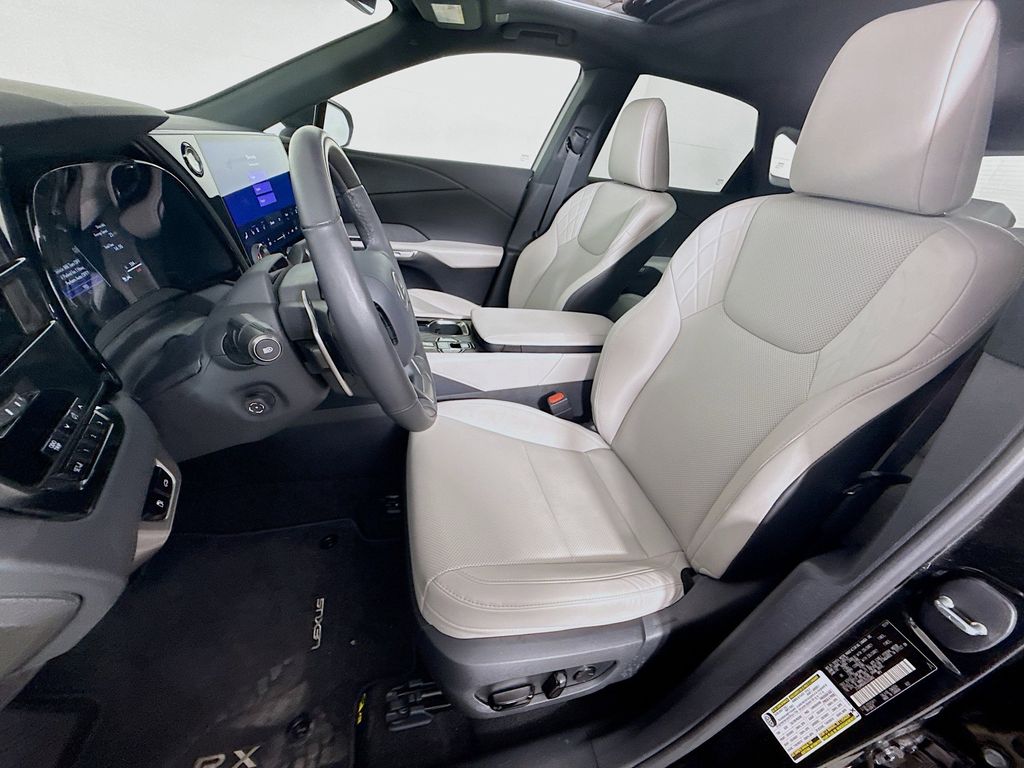 Thumbnail: 2025 Lexus RX - 21