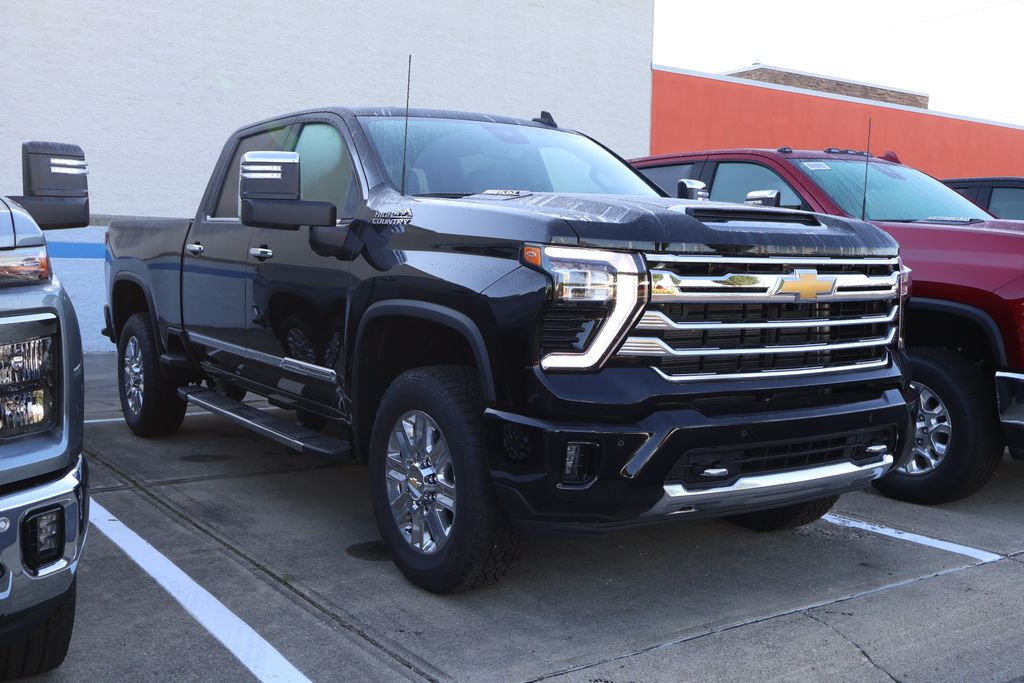 Thumbnail: 2025 Chevrolet Silverado 3500 - 8