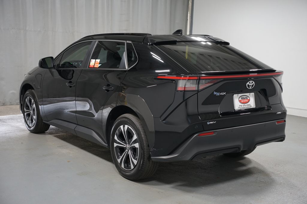 Thumbnail: 2024 Toyota bZ4X - 6