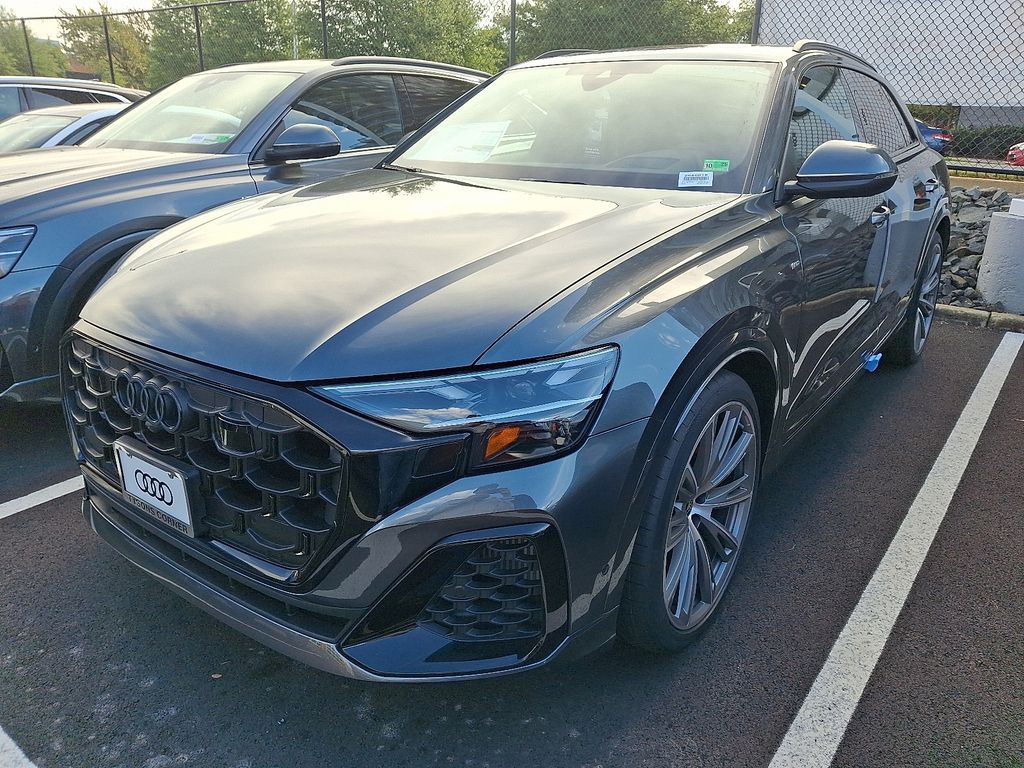 Thumbnail: 2026 Audi Q8 - 1