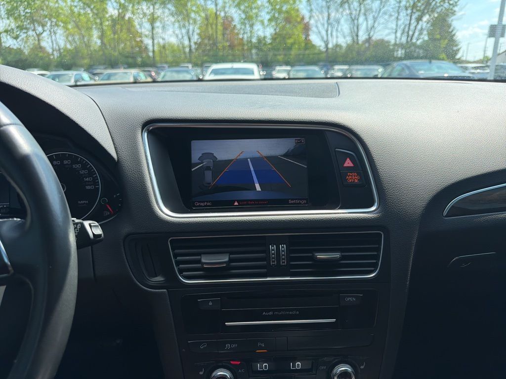 Thumbnail: 2015 Audi Q5 - 15