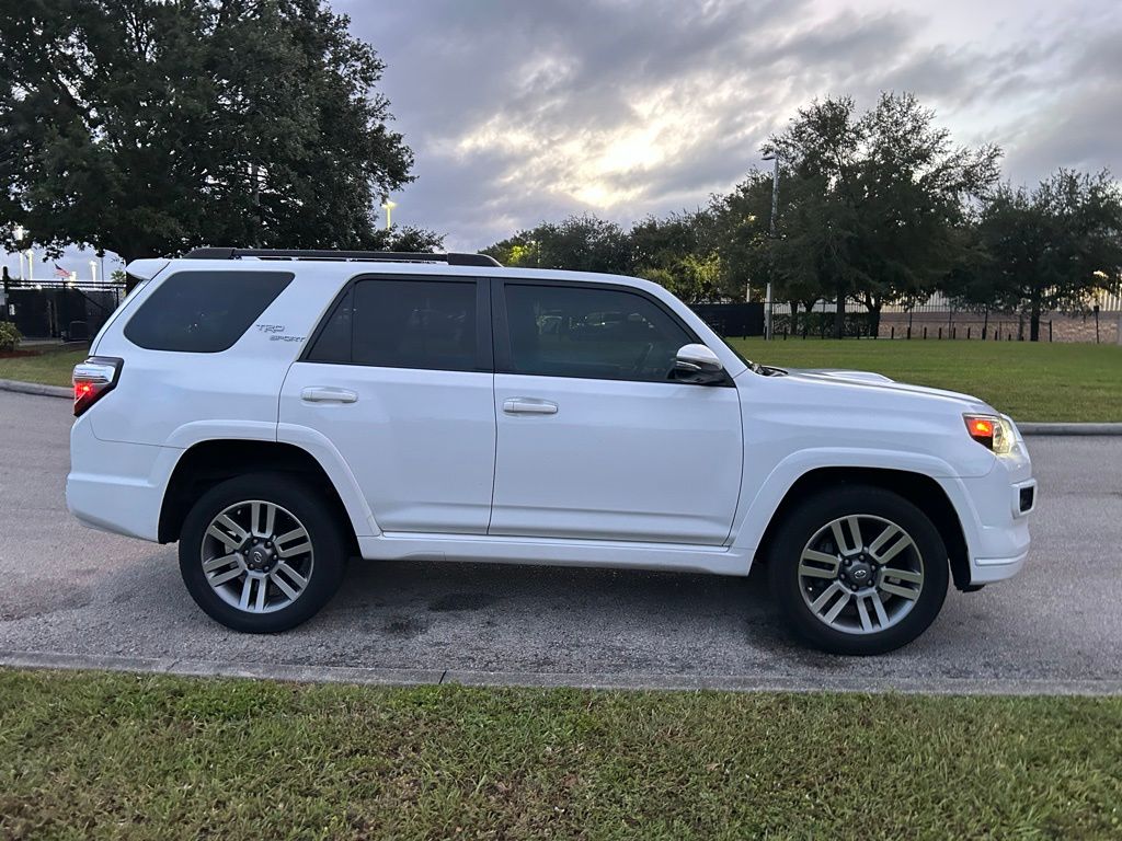 Thumbnail: 2022 Toyota 4Runner - 6