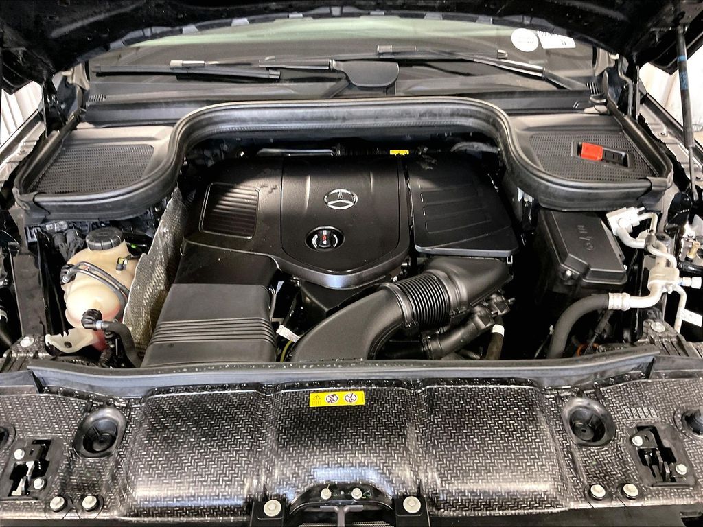 2025 Mercedes-Benz GLE — photo 30