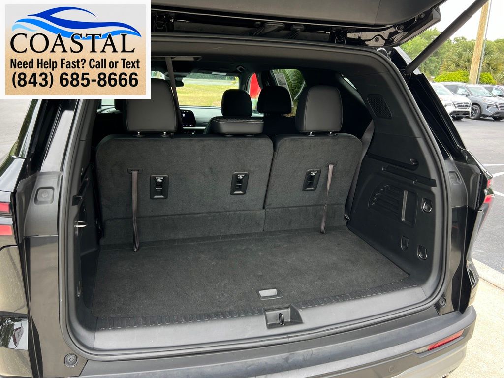 2025 Chevrolet Traverse LT Black at Bob Mills Chevrolet