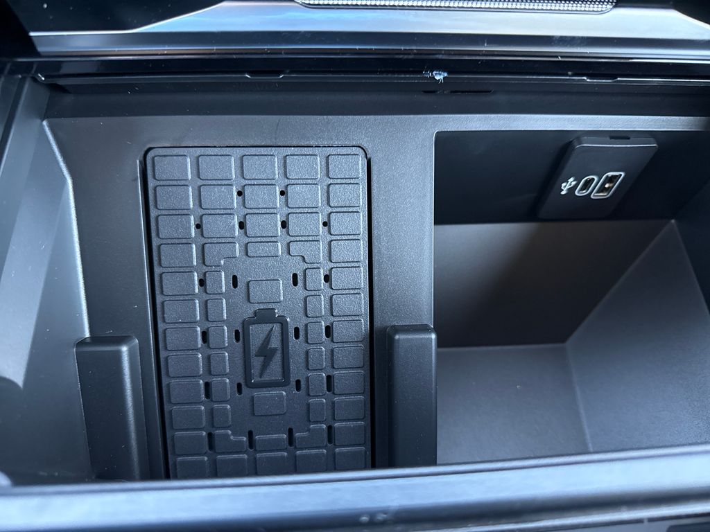 New 2026 Gray Ford Platinum image 38
