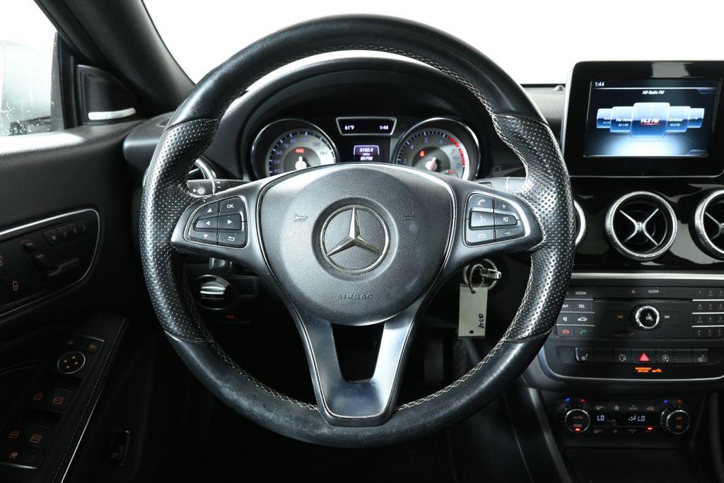 2015 Mercedes-Benz CLA 250 15