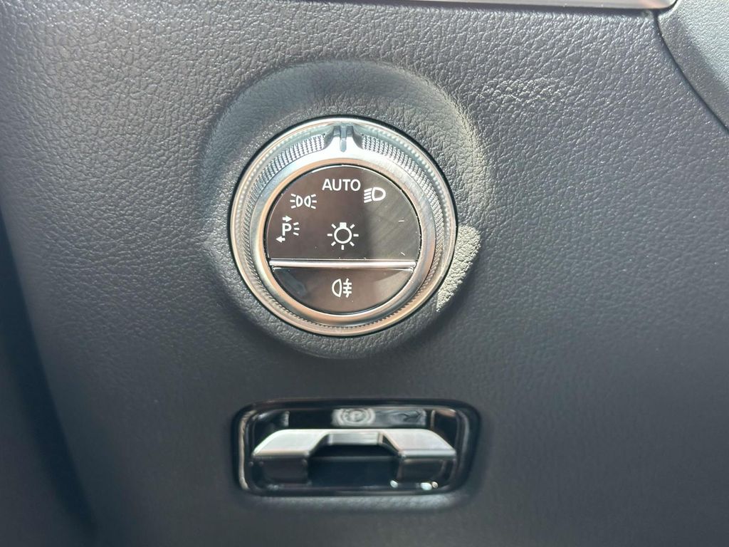 2024 Mercedes-Benz C-Class C 300 16