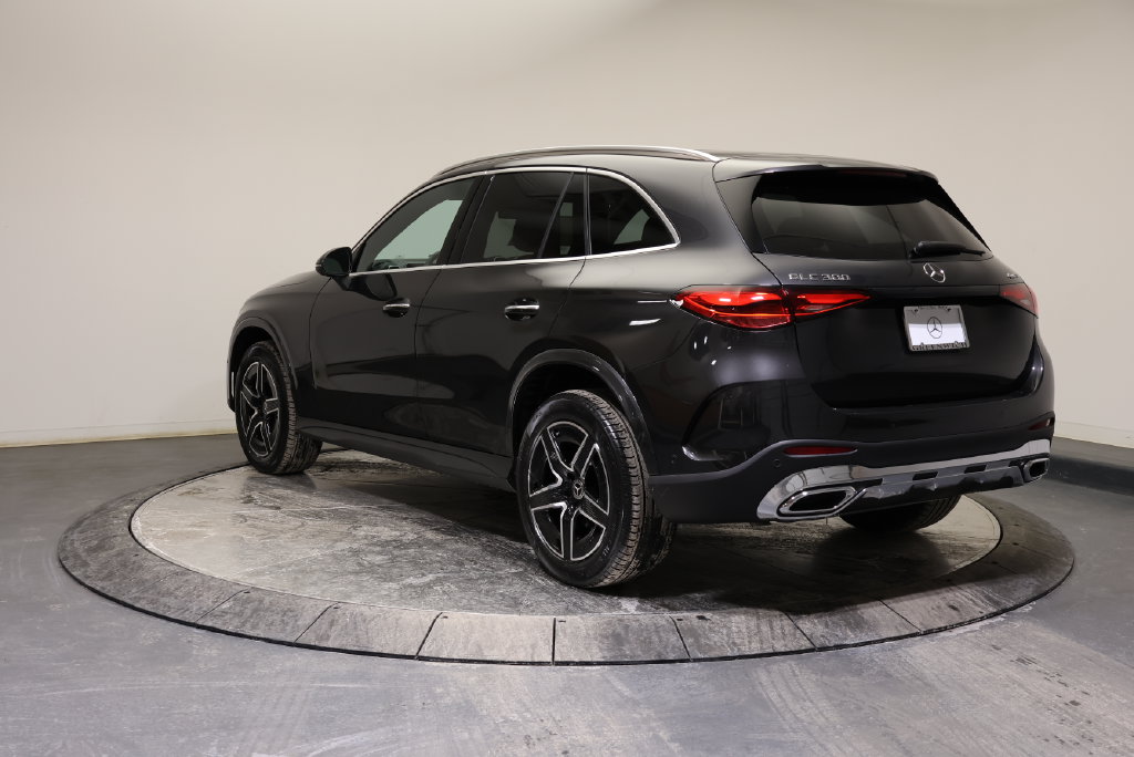 Thumbnail: 2026 Mercedes-Benz GLC - 3