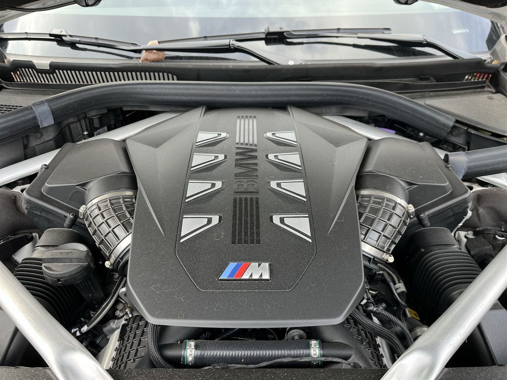 Thumbnail: 2025 BMW X7 - 25