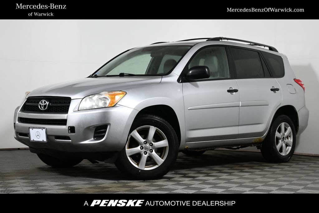 2009 Toyota RAV4 Base Hero Image