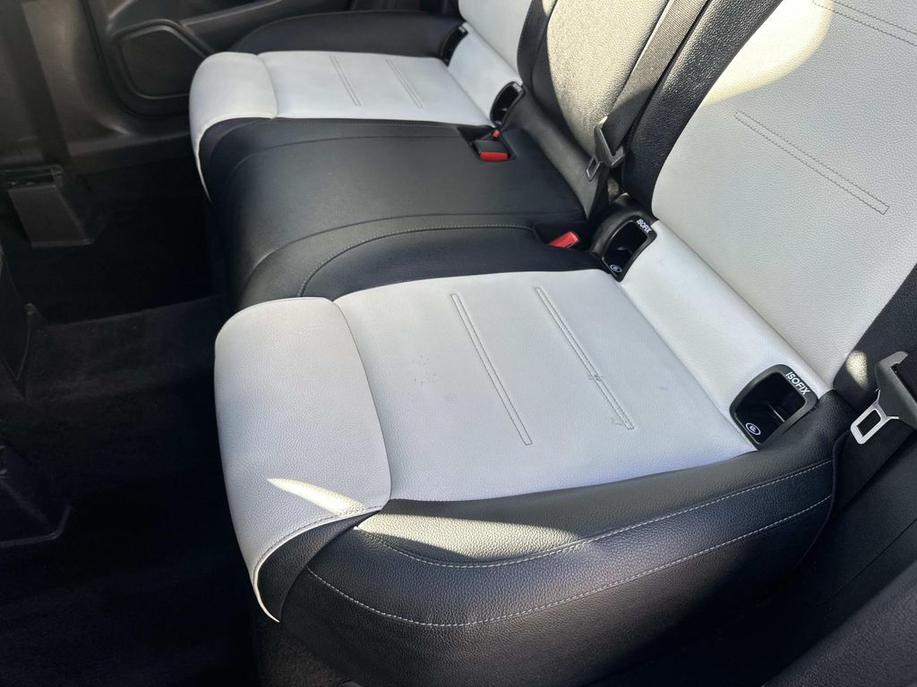 Thumbnail: 2021 Mercedes-Benz GLA - 32