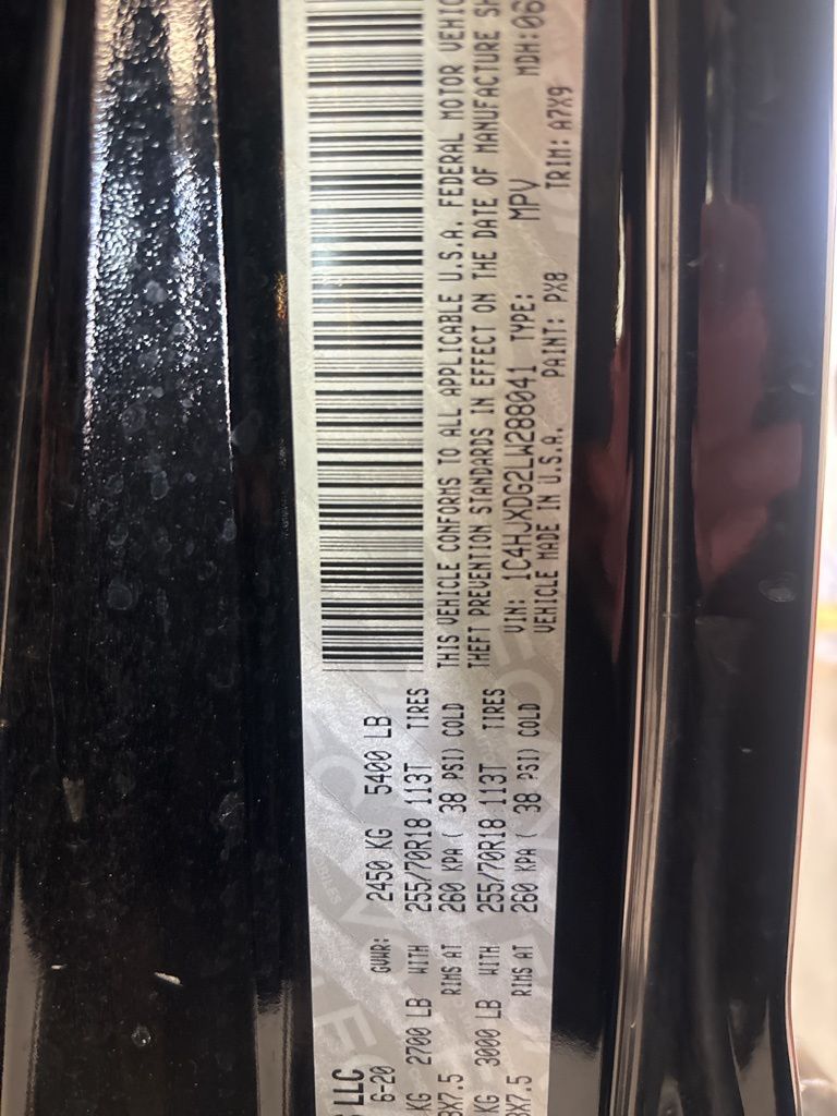 View vehicle photo 6