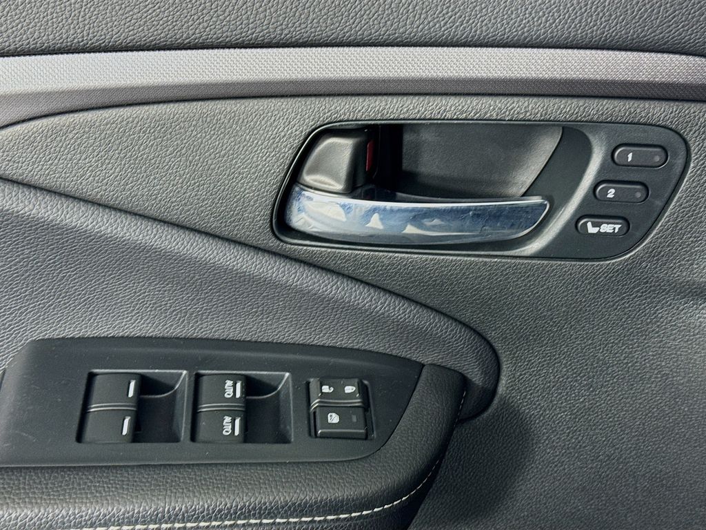 Used Car 2023 Honda Ridgeline  Rtl For Sale Under $30,000 In Austin, Texas