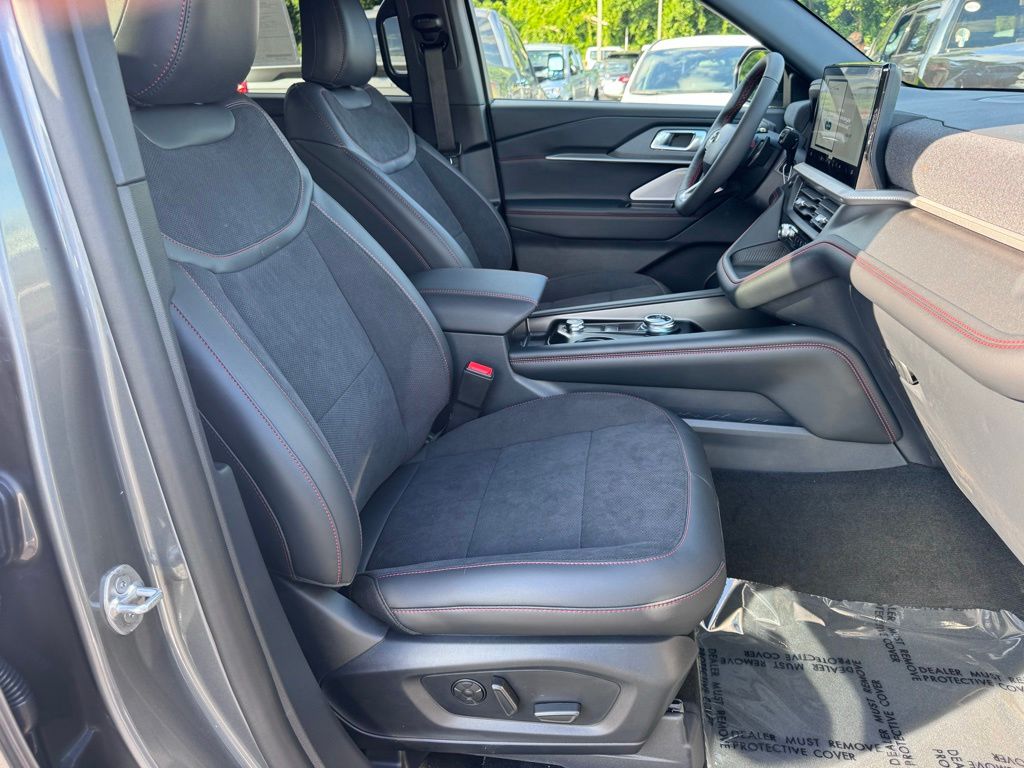FordExplorer25