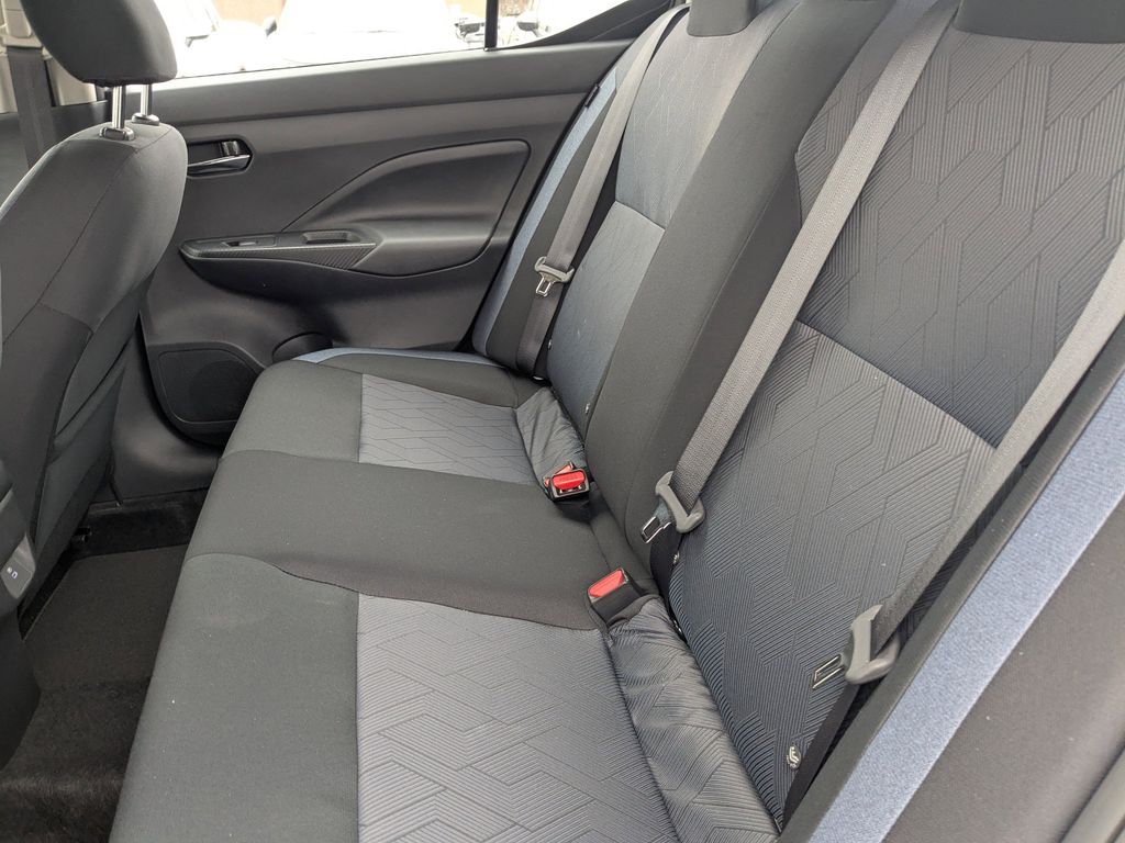New 2025 Nissan Versa Sedan