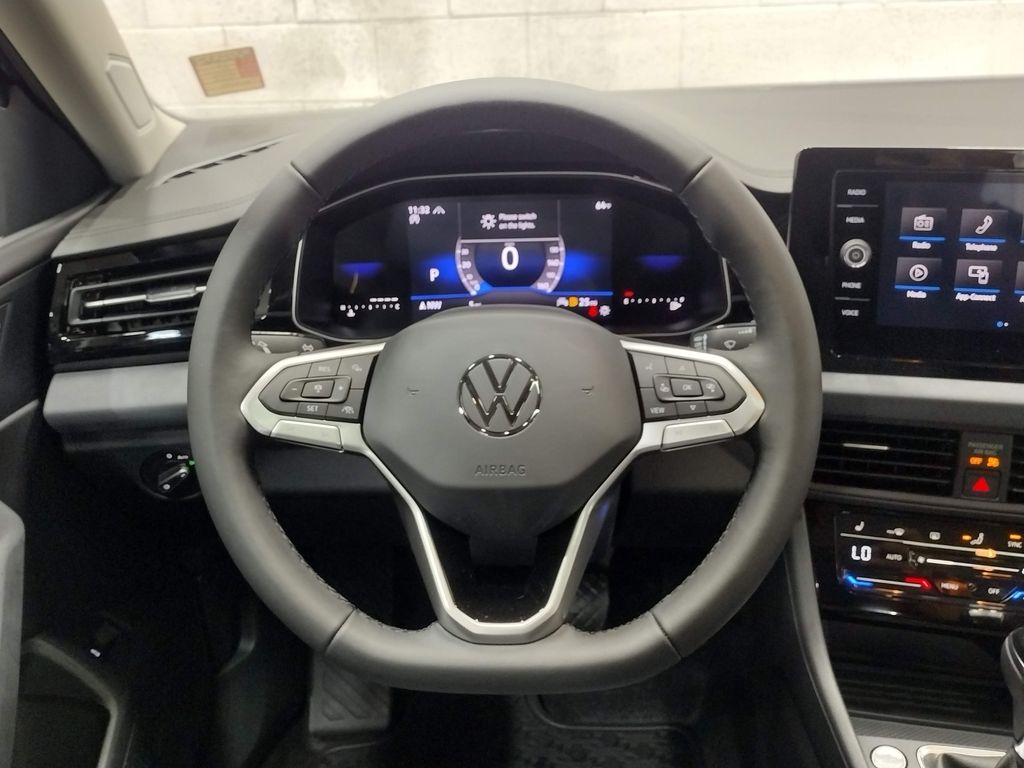 2025 Volkswagen Jetta 1.5T SE
