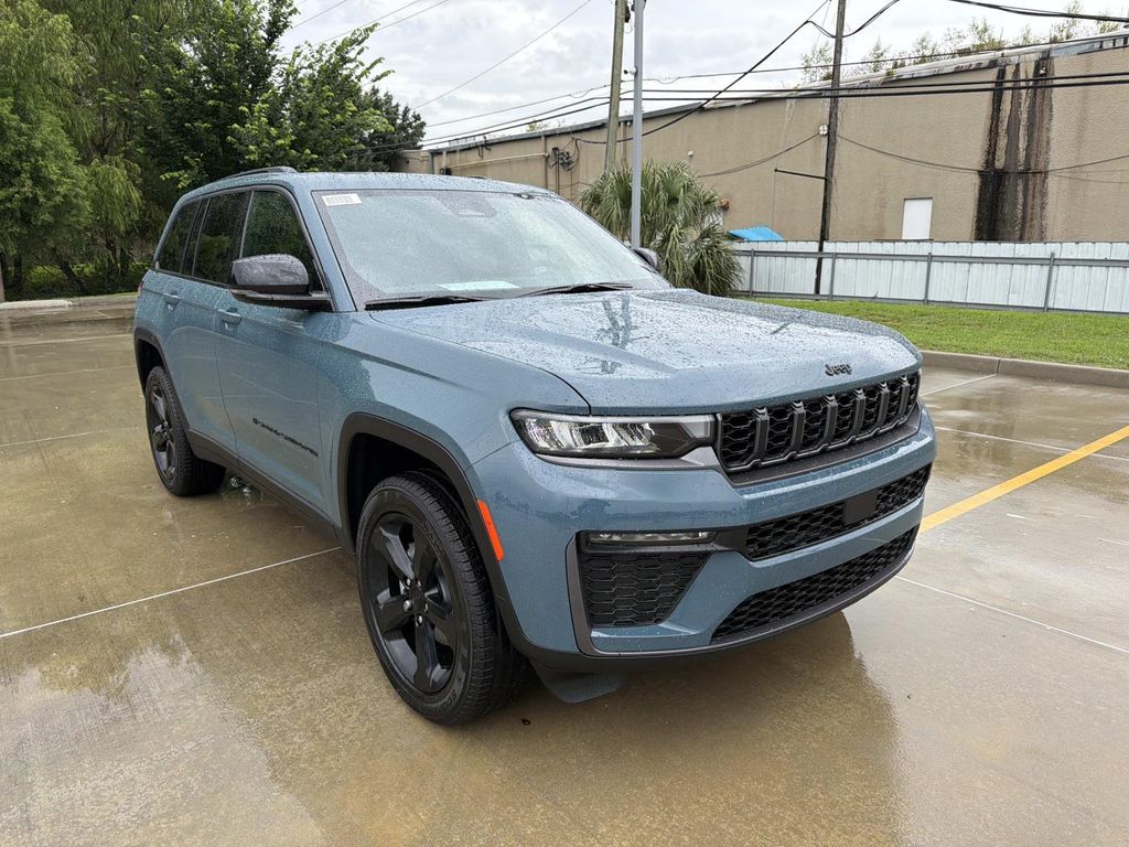 Gray (Steel Blue) 2026 Jeep Grand Cherokee SUV / Crossover 4X2 8-Speed Automatic