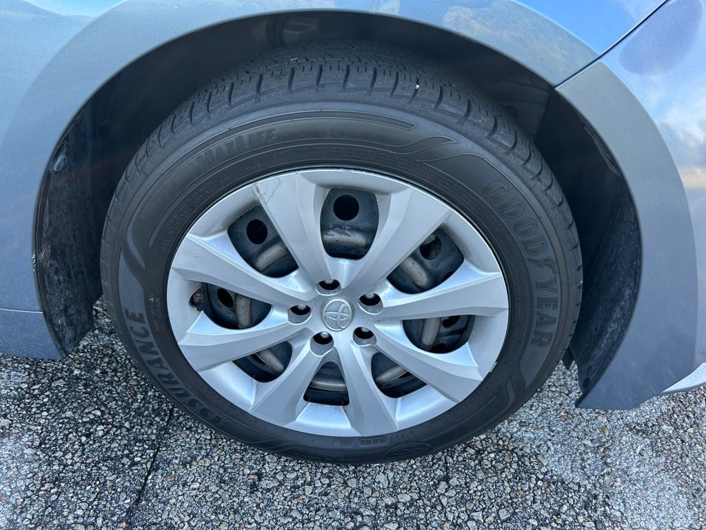 Thumbnail: 2021 Toyota Corolla - 9