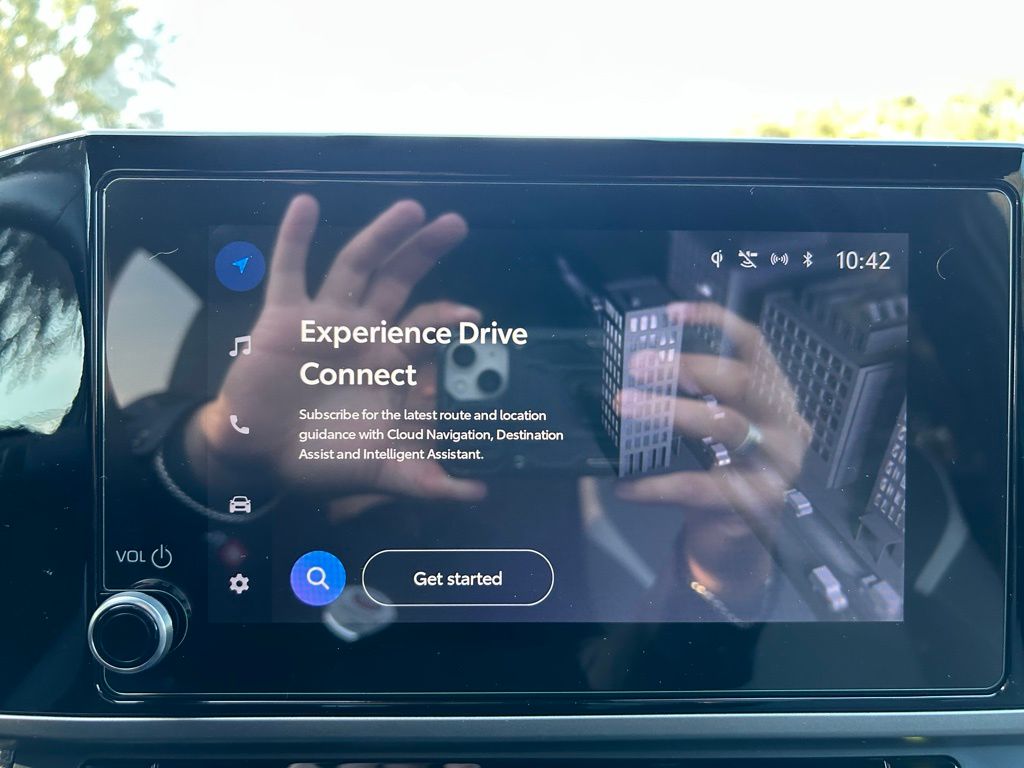 Thumbnail: 2025 Toyota Camry - 24