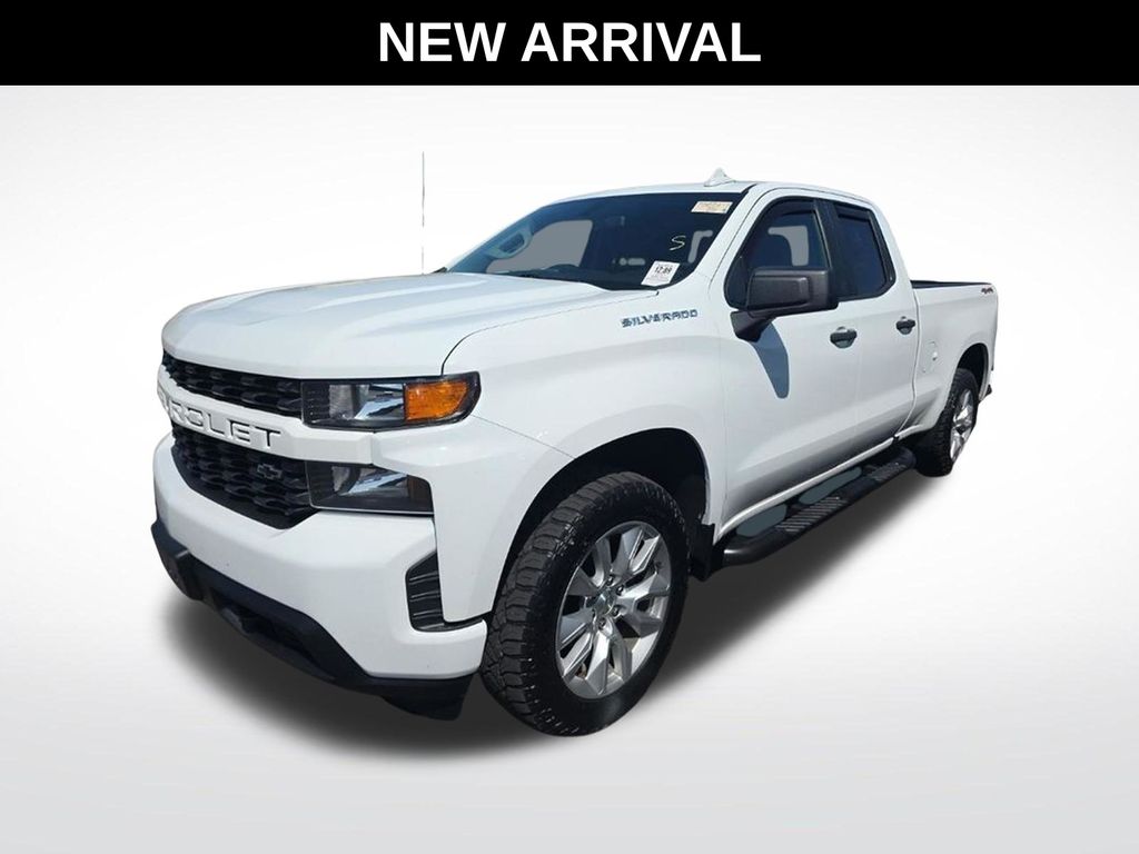 Summit White 2021 Chevrolet Silverado 1500 Pickup Truck Four-Wheel Drive 6-Speed Automatic Overdrive