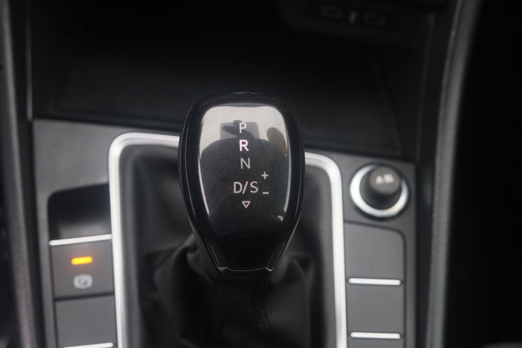 Used 2023 Volkswagen Jetta Sedan