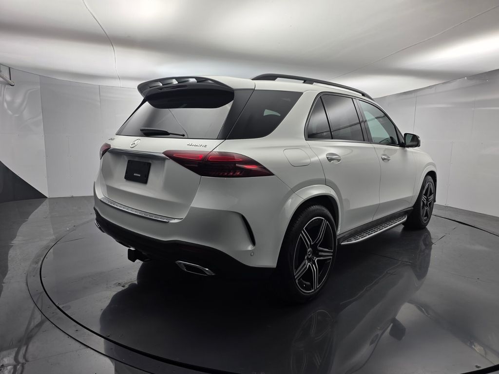 Used 2025 White Mercedes-Benz GLE 450 image 4