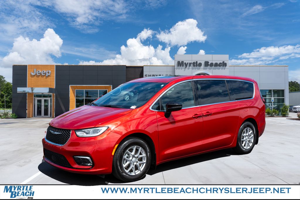 Red Hot Pearlcoat 2026 Chrysler Pacifica Select FWD Minivan Front-Wheel Drive 9-Speed Automatic